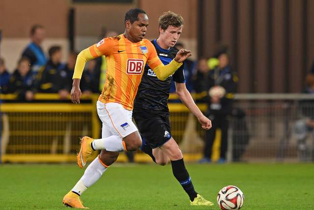 领先20分被逆转！中国男篮一个月两负菲律宾